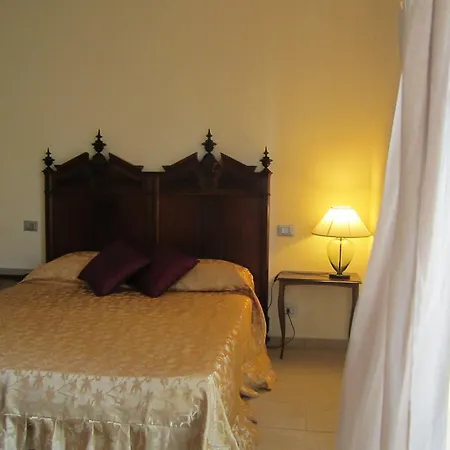 Al Calcandola Bed & Breakfast 3*