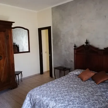 Al Calcandola B&B 사르자나