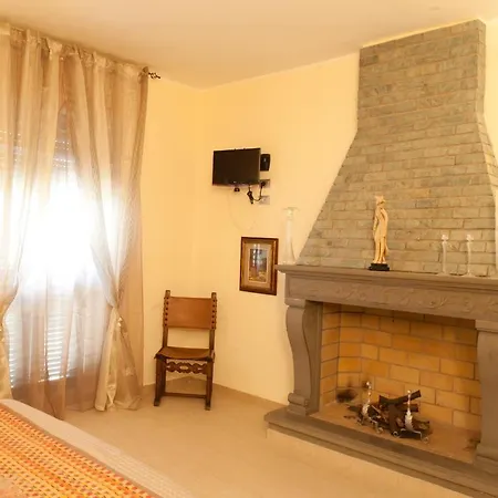 Al Calcandola Bed & Breakfast *