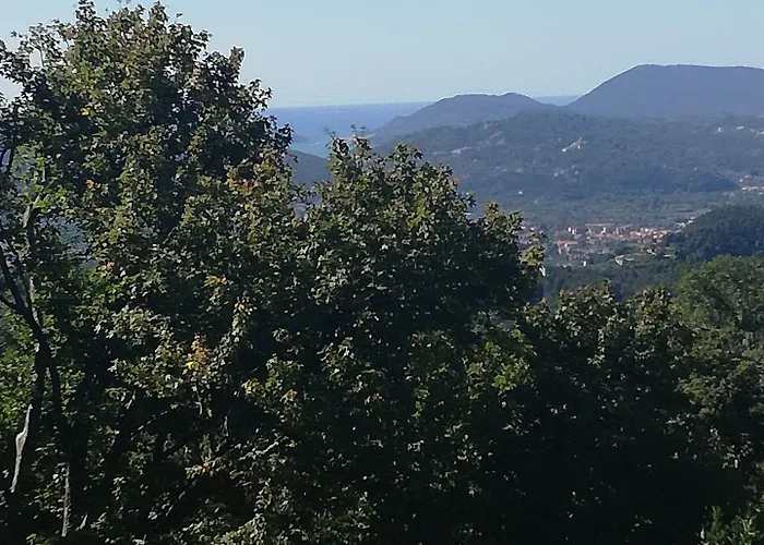 Al Calcandola Bed and Breakfast 3*